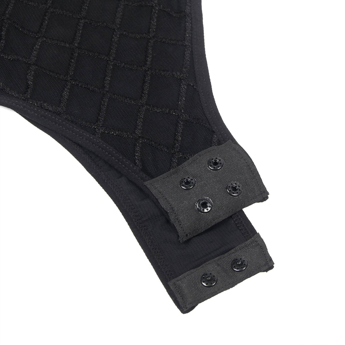 Body élégant à manches longues en maille transparente avec motifs