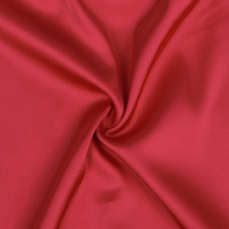 Nuisette florale en dentelle rouge avec crochet et œil au dos