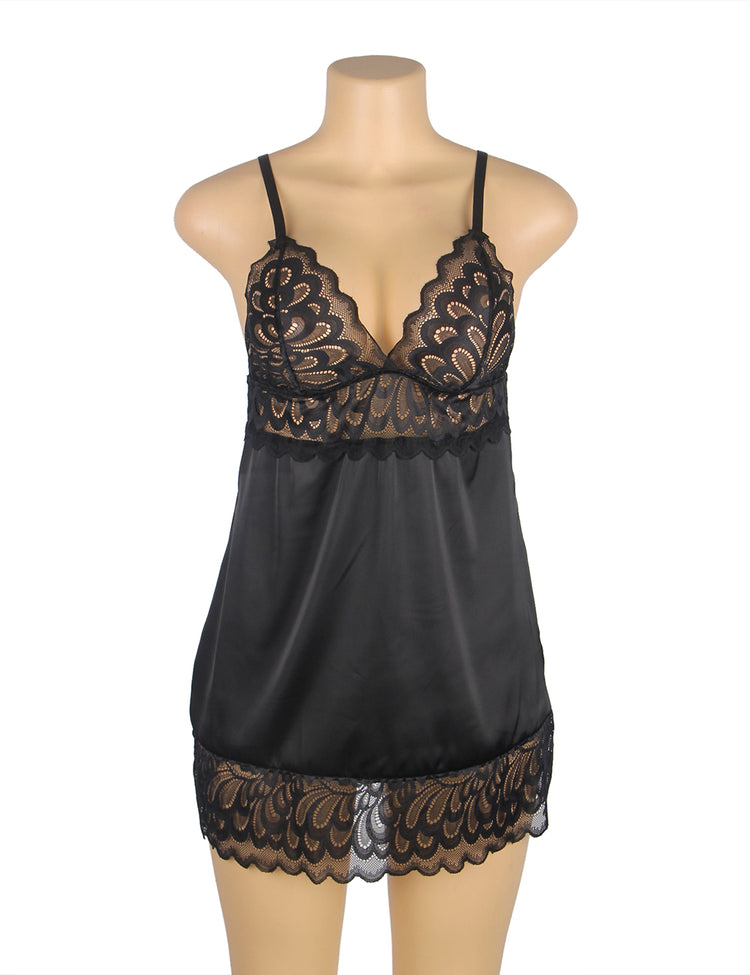 Nuisette Fermeture arrière florale en dentelle noir avec crochet et œil au dos
