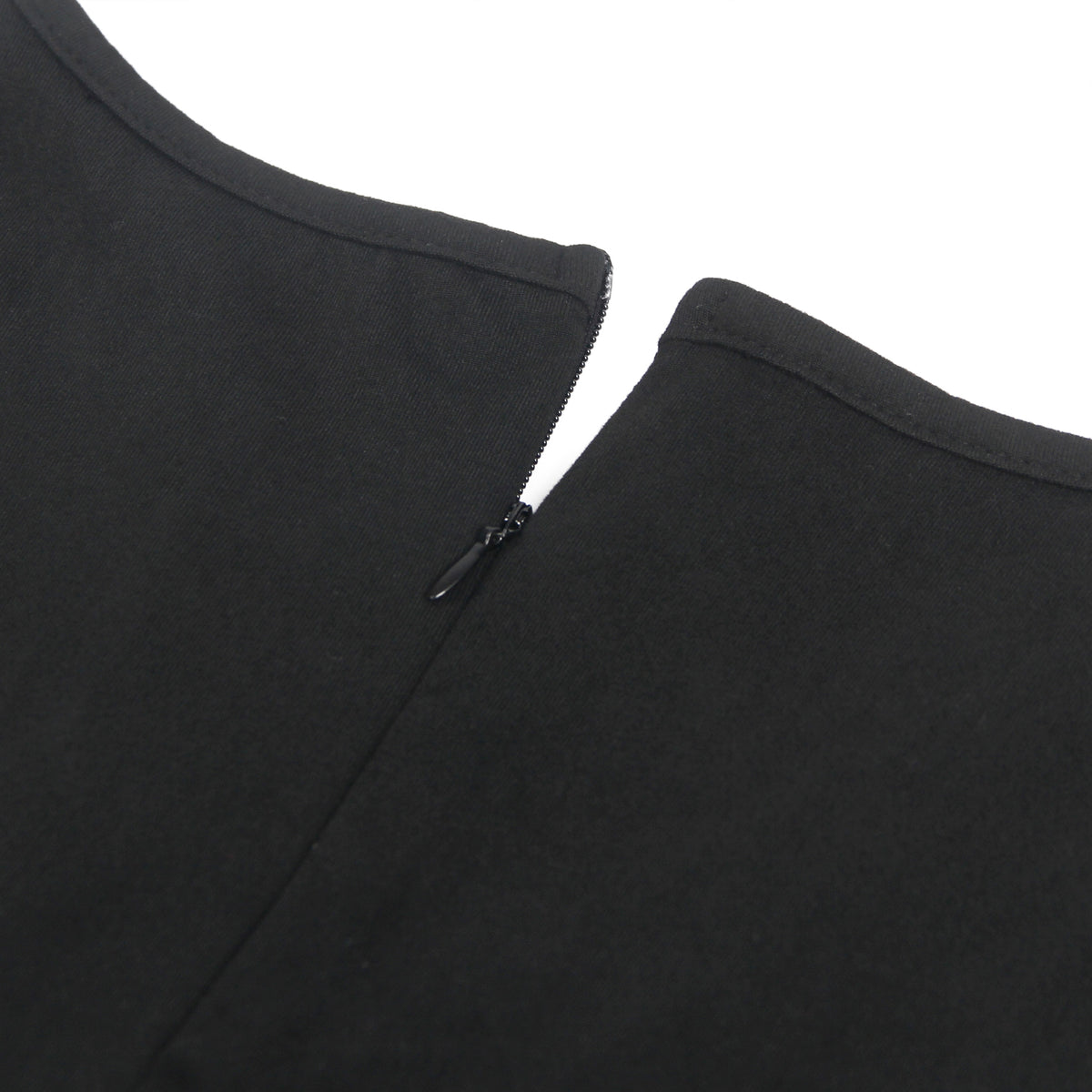Body noir à décolleté croisé et coupe ajustée - Élégant et confortable