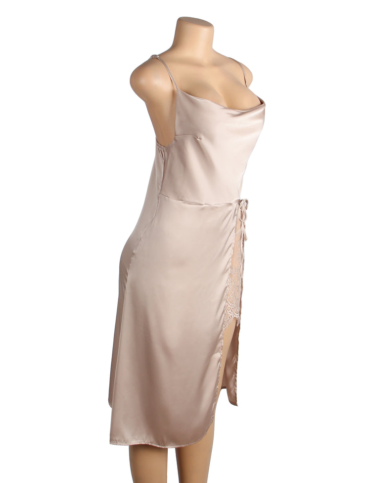 Chemise de nuit sexy à bretelles, dos nu et fendue