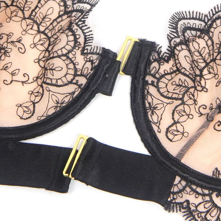 Ensemble Lingerie Sexy Dentelle - Soutien-Gorge, Porte-Jarretelles et Culotte