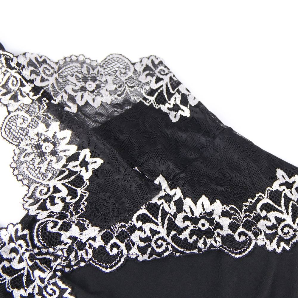 Nuisette Satinée Noire avec Broderie Élégante