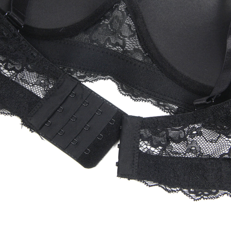 Soutien-gorge en dentelle noire élégante