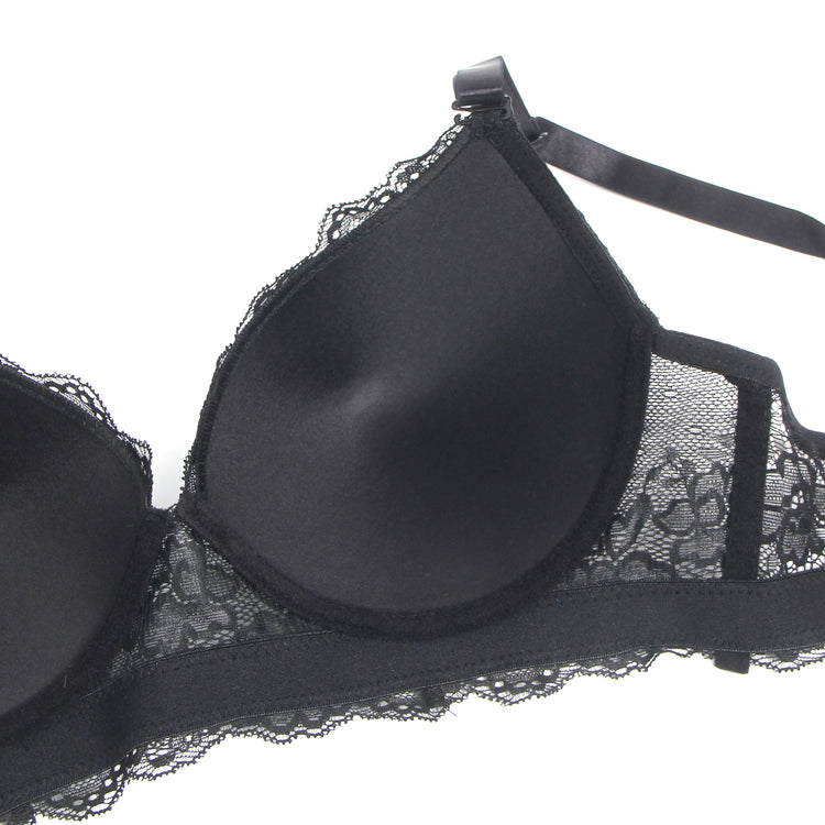 Soutien-gorge en dentelle noire élégante